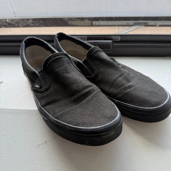Vans Classic Black Canvas Slip-On Shoes - US Men's 11 - Picture 1 of 3